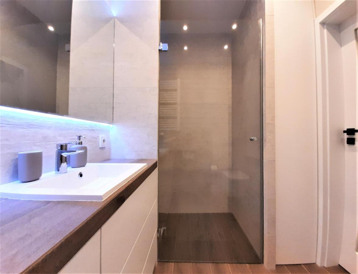 Mogilska Apartments Near Tauron Arena Krakkó Kültér fotó